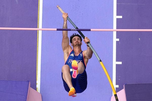 Anthony Ammirati pole vaults to sporting greatness!